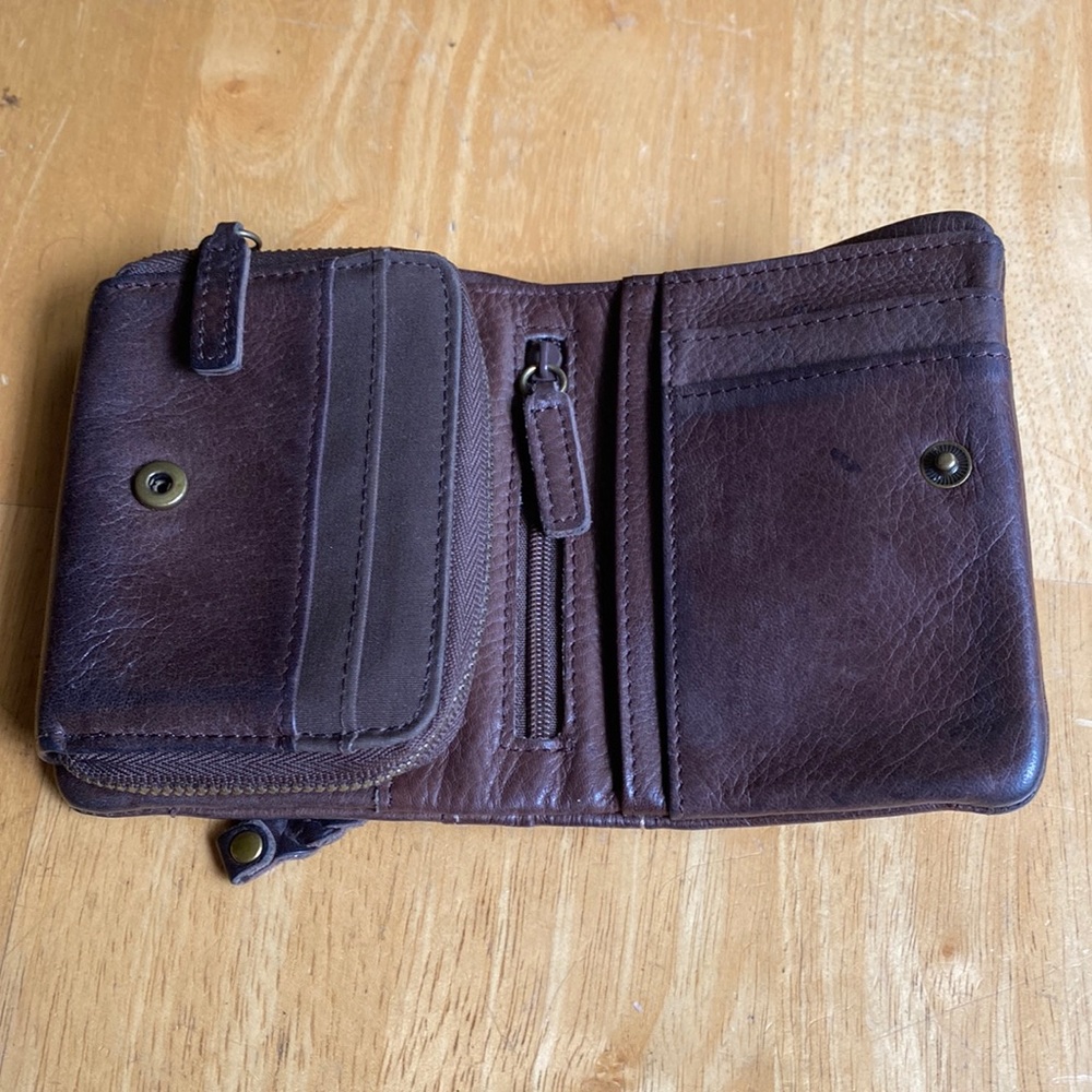Fossil Used Wallet Billfold 4x3” - image 5